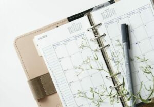 Lire la suite à propos de l’article Réussir son oral administratif : la clé, c’est la préparation (surtout pour nous, les femmes ambitieuses !)